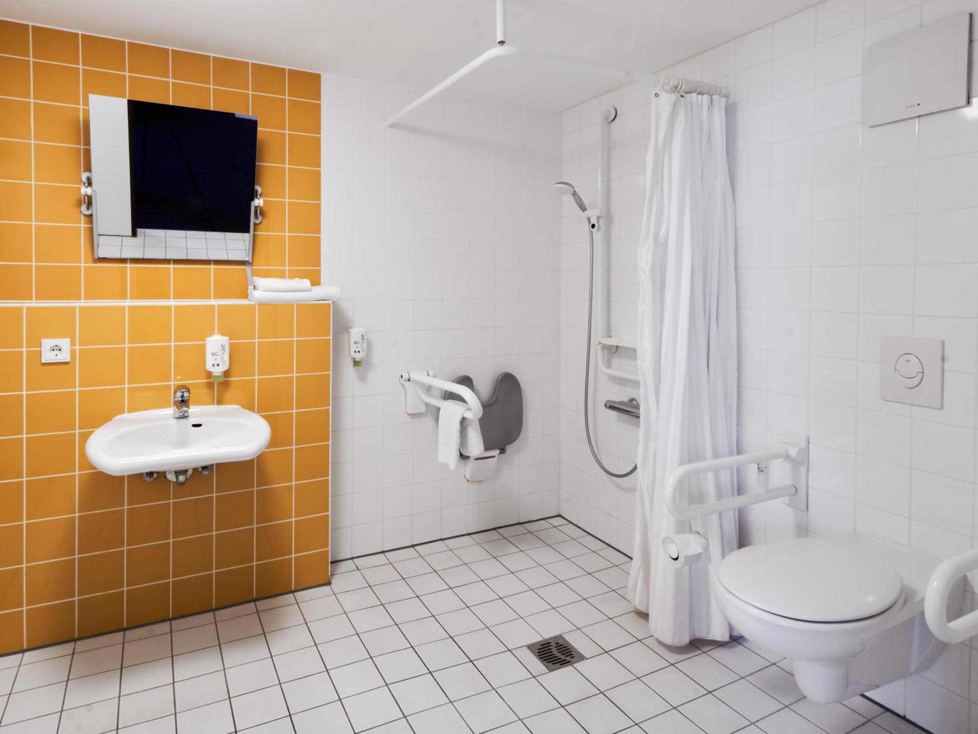 B&B Hotel Mainz-Hechtsheim ภายนอก รูปภาพ